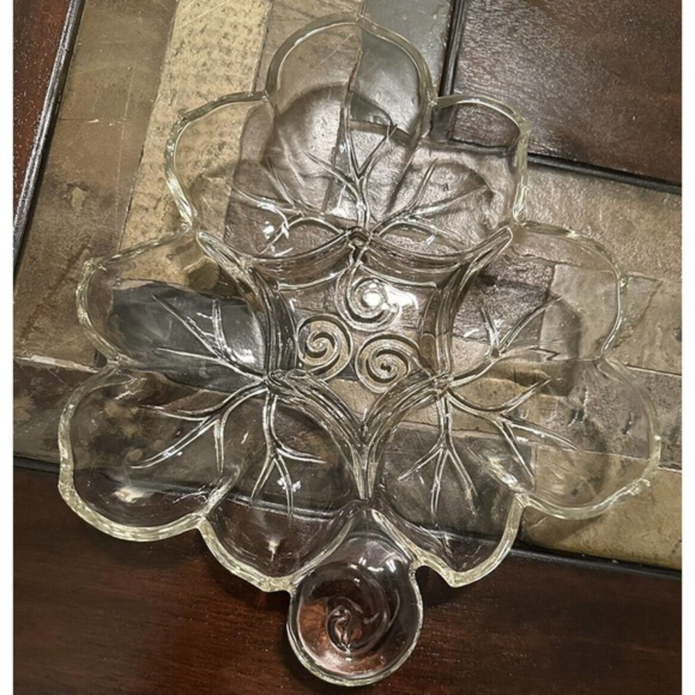 Vintage Leaf-shaped Hand Crafted Glass Clear Candy Dish (10”‎ Long/8 1/2” Wide)